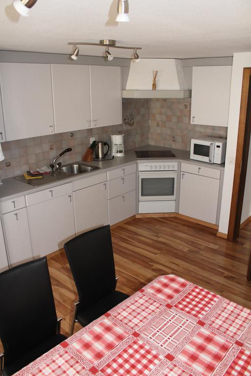 Ferienwohnung Silberdistel, Saastalstrasse 178 Szoba fotó